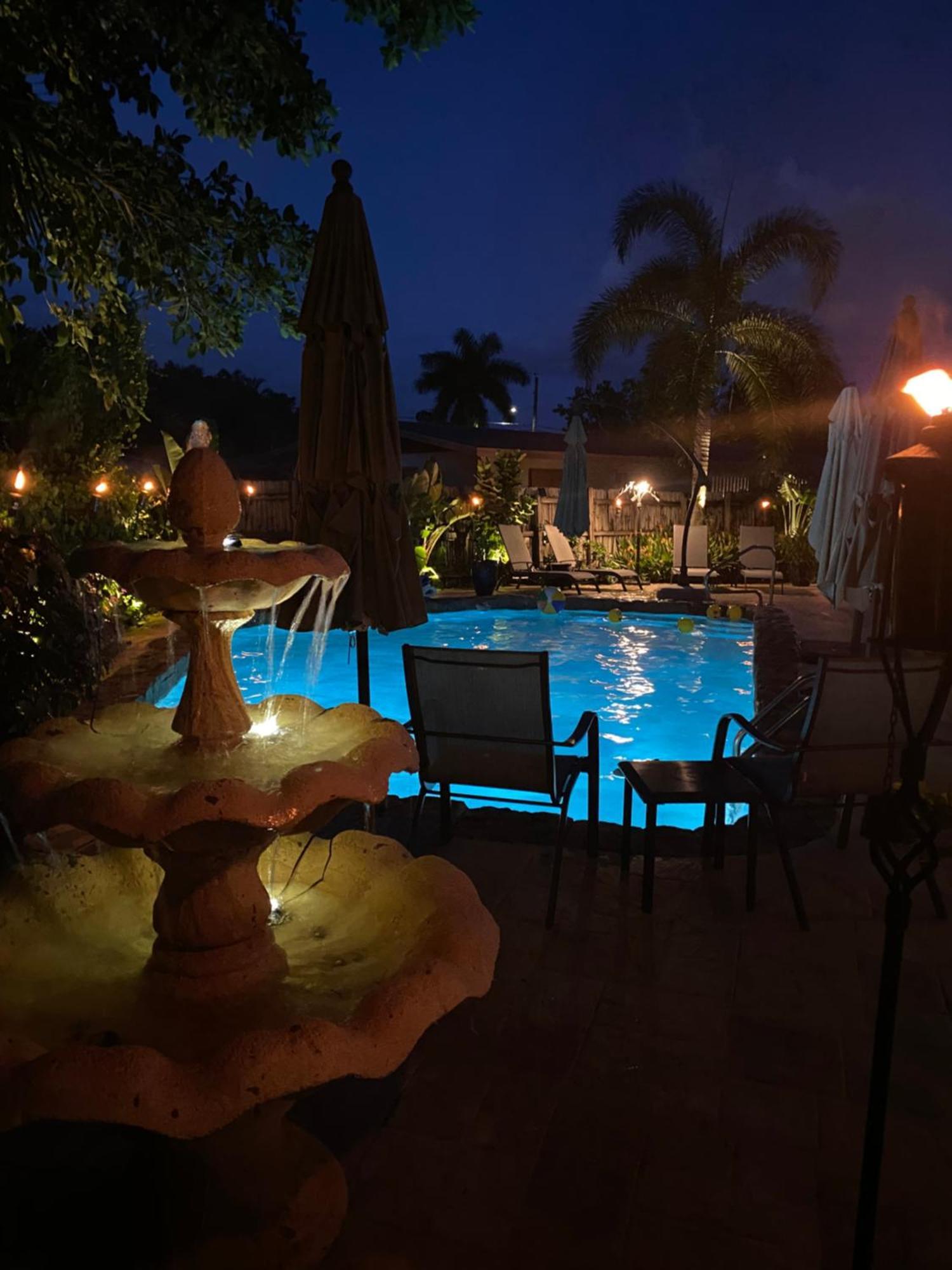 Wilton Manors A Mens Oasis Bed & Breakfast Exterior foto